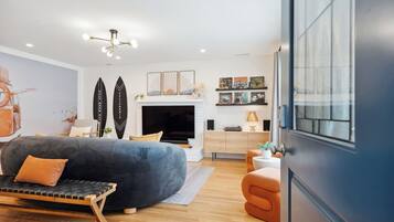 Smart TV, DVD player