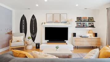 Smart TV, DVD player