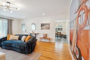 Smart TV, DVD player