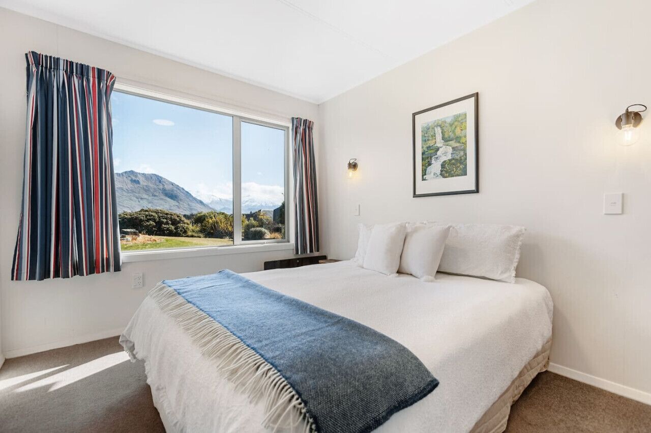 3 makuuhuonetta, vauvan matkasänky, Wi-Fi, vuodevaatteet