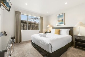 2 bedrooms, travel crib, WiFi, bed sheets