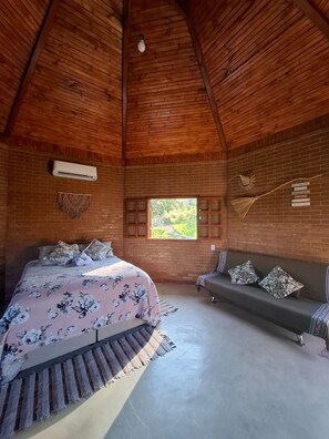 Chalé, 1 quarto, varanda, vista para o jardim | 1 quarto