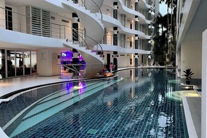Apartment, 2 Bedrooms, Accessible, Balcony | Pool