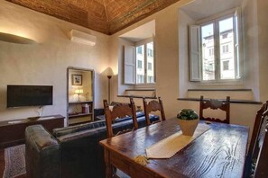 Appartamento, 2 camere da letto | Ristoranti