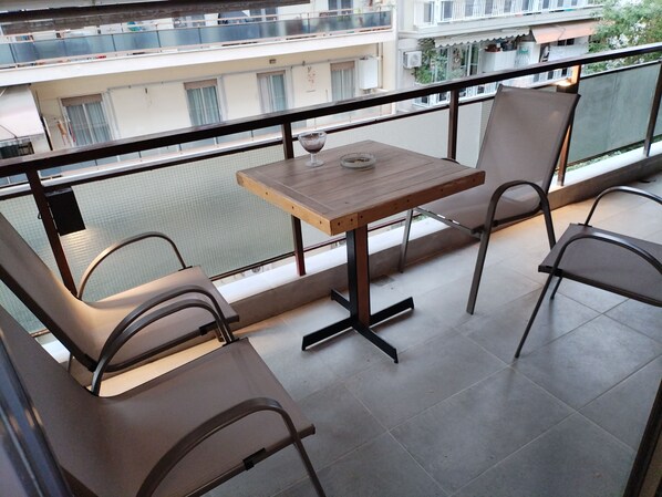 Apartment, 1 Bedroom, Smoking, Balcony | Property grounds