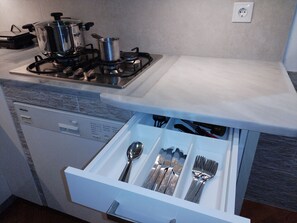Apartamento, 1 habitación, fumadores, balcón | Cocina privada