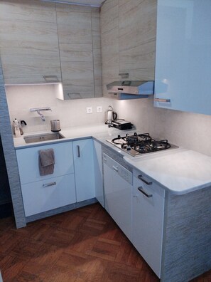 Departamento, 1 habitación, para fumadores, balcón | Cocina privada