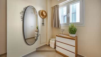 Apartment, 1 Bedroom, Balcony | Interior