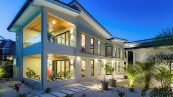 Apartemen, 1 kamar tidur, teras, pemandangan kebun | Bagian depan properti