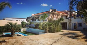 Apartment, 4 Schlafzimmer, eigener Pool, Gartenblick | Außenbereich