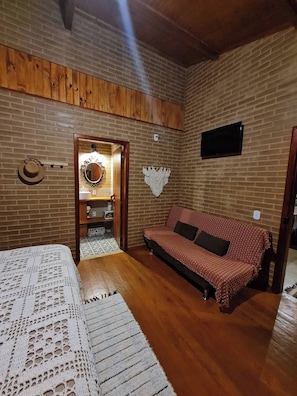 Chalet, 1 Bedroom, Garden View | 1 bedroom - Hospedagem Casa Do Chapéu Caparaó - Cabana Lua (Divino de Sao Lourenco)