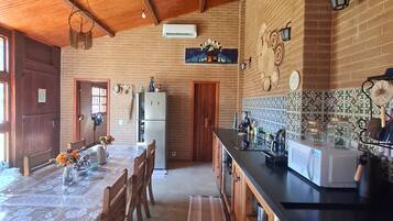 Chalet, 1 Bedroom, Garden View | Private kitchen
