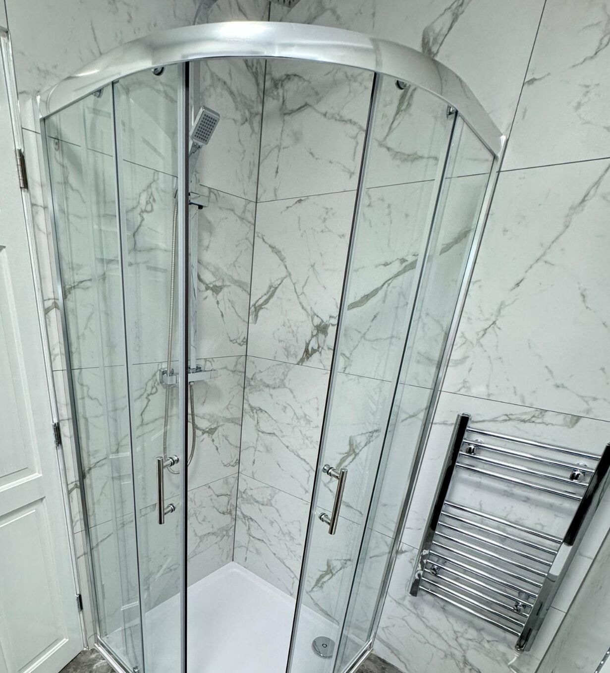 House | Bathroom | Shower, towels