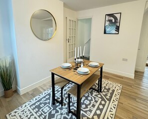 House | Dining