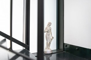 تفاصيل الفندق من الخارج