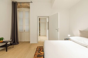 1 bedroom, iron/ironing board, travel cot, free WiFi