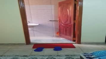 Apartment, 1 Bedroom | Bathroom