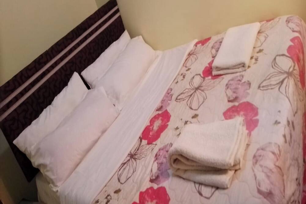 Eilarose City View Suites