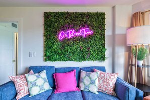 Interior - Island Time at Ocean Pointe  Luxe 2 King Spa BR/BA, 2 Balcony (Tavernier)