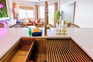 Interior - Island Time at Ocean Pointe  Luxe 2 King Spa BR/BA, 2 Balcony (Tavernier)