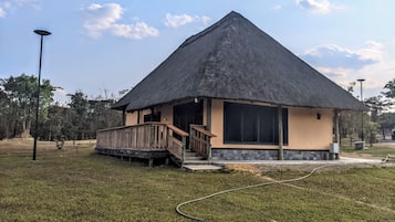Chalet, Lake View | Premium bedding, pillow-top beds, desk, laptop workspace