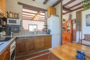 4 bedrooms