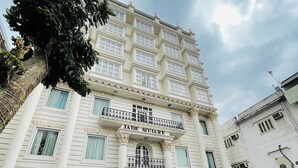 施設の正面