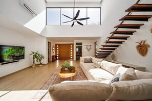 Smart TV, offices