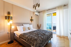 2 chambres, fer et planche à repasser, Wi-Fi gratuit, draps fournis