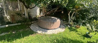 Garden Antique with Bubble Spa