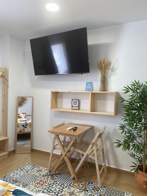 1 chambre, fer et planche Ă repasser, Wi-Fi, draps fournis
