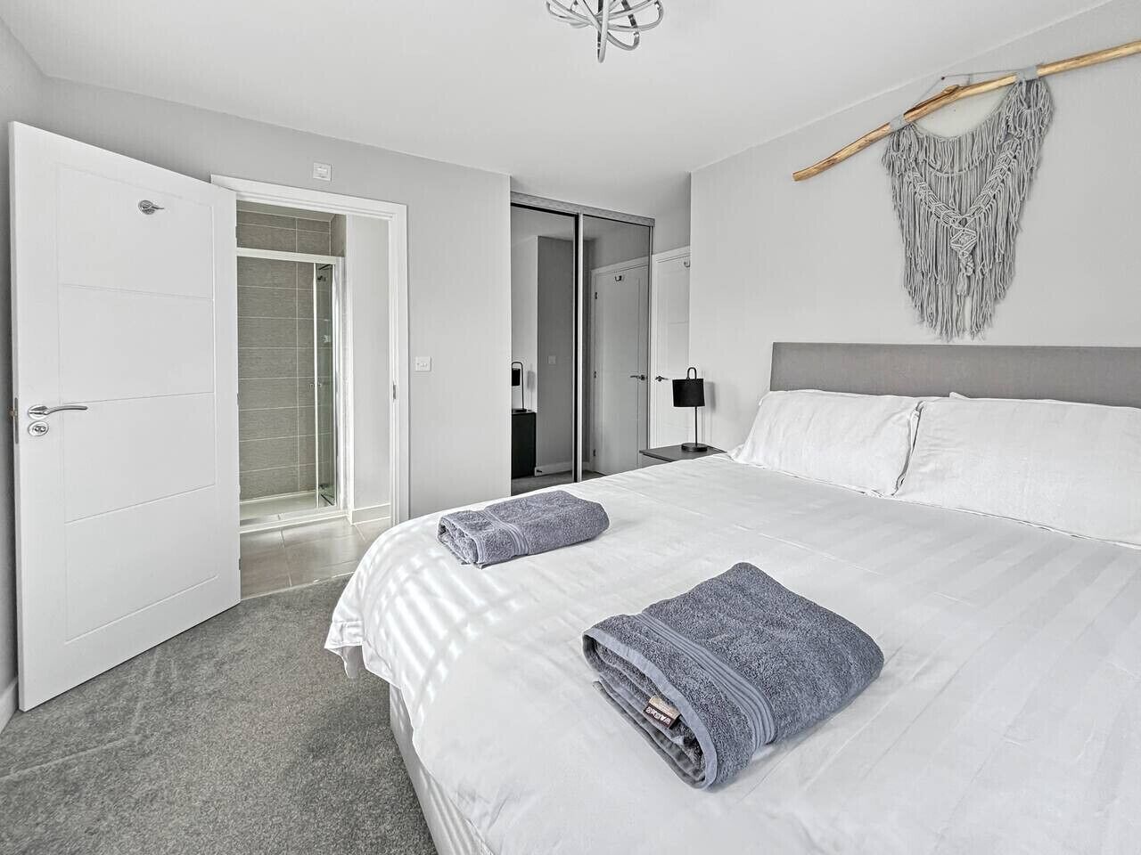 3 bedrooms, iron/ironing board, free WiFi, bed sheets