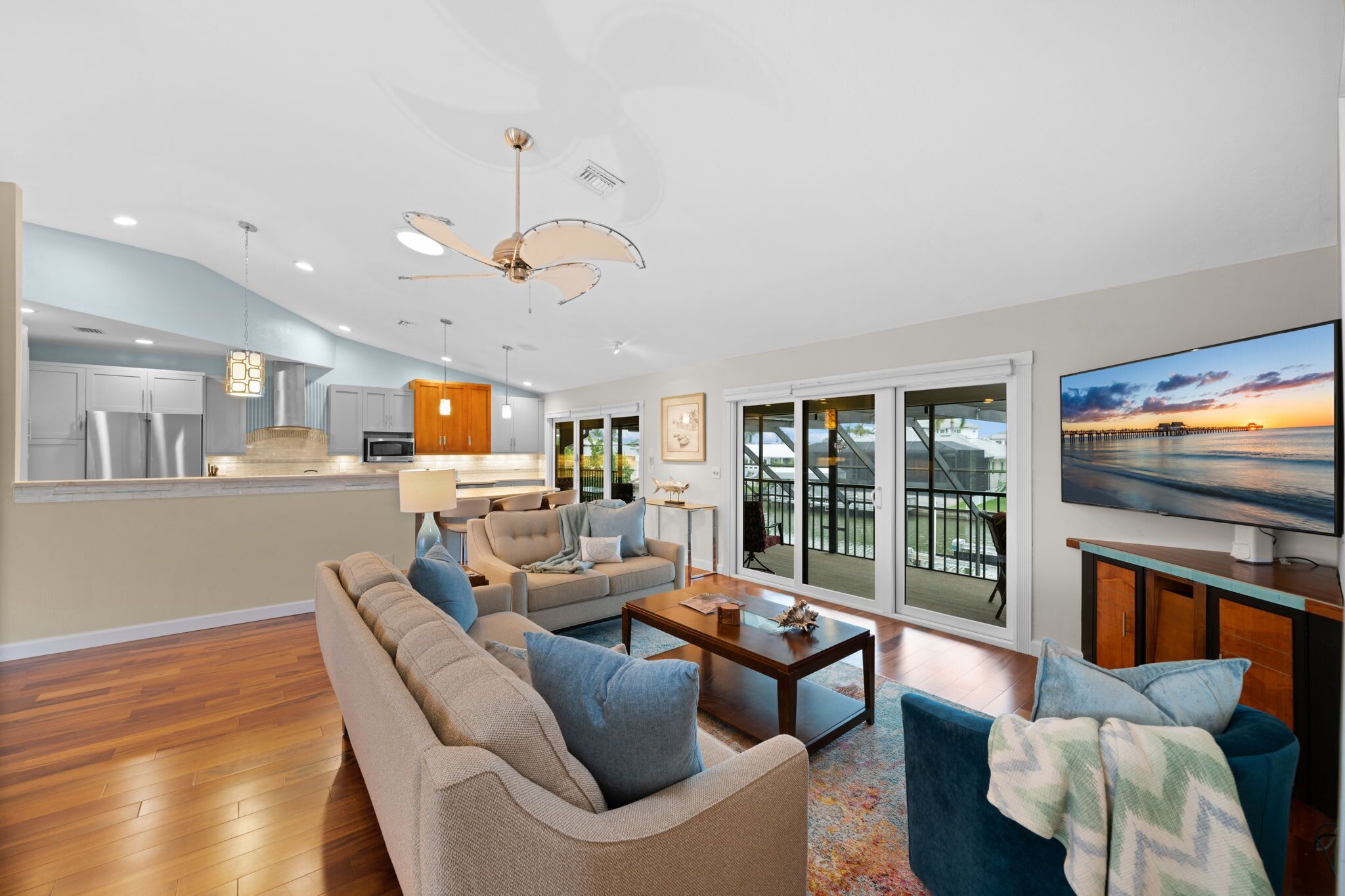 Smart TV, books, offices