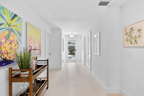 Interior - 577 Bohemian Bliss · Heated Pool · Minutes 2 Beach (Naples)