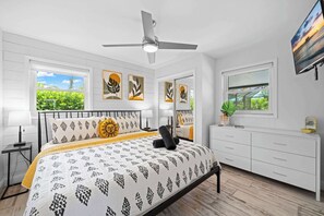 3 camere, una scrivania, ferro/asse da stiro, culla da viaggio