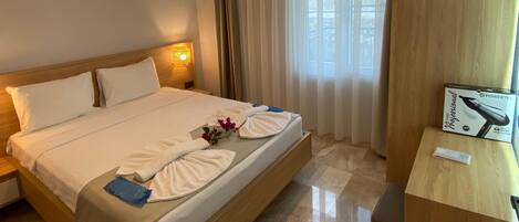 Family Apartment (1+1) | 2 bedrooms, soundproofing, iron/ironing board, free WiFi