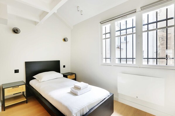 2 bedrooms, WiFi, bed sheets