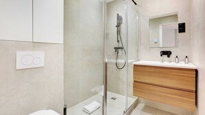 Bathroom - Modern Apartment - 2BD/5P - Sentier/Montorgueil (Paris)