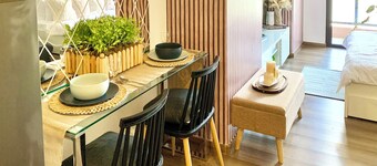 LUXE Condo Getaway 5mins to Session Road Burnham Park w/ FREE Parking Fast WIFI