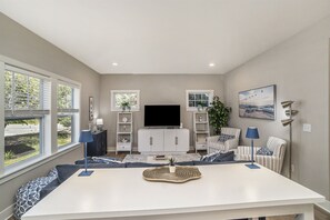 Smart TV, books, offices - High Tide at Harbor Club | New Lake Michigan Oasis | 4-Seasons Pool & Hot Tub (South Haven)