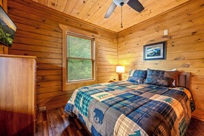 2 bedrooms, Internet, bed sheets - Brand New! Book NOW and receive tickets to Dollywood, Anakeesta and many more (Gatlinburg)