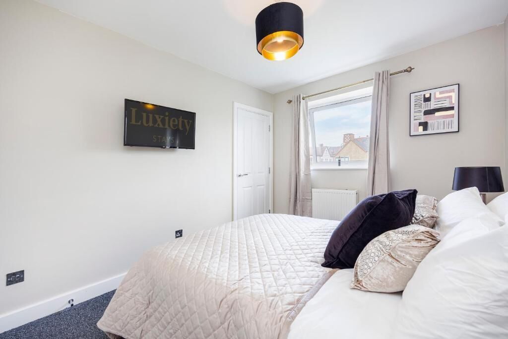 1 bedroom, iron/ironing board, travel crib, free WiFi