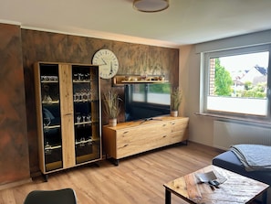 Smart TV, books