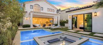 Villa Camellia - Charming 5 BR Home in the Heart of Studio City