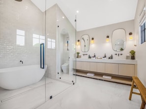 Luxury Villa, Multiple Beds, Pool Access, Pool View (Villa Camellia) | Bathroom