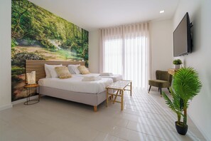3 bedrooms, iron/ironing board, travel crib, free WiFi