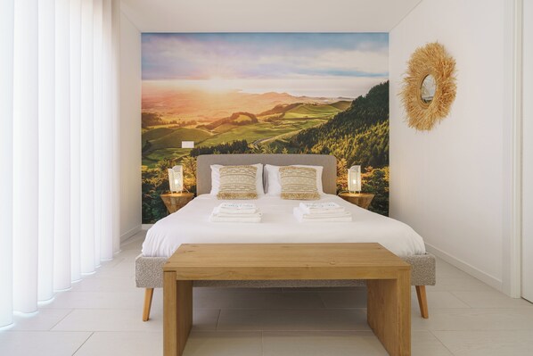 3 bedrooms, iron/ironing board, travel crib, free WiFi