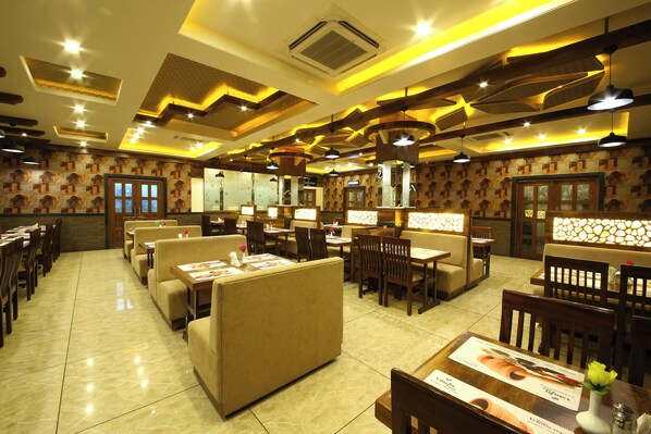 Restaurant - Royal Stay (Bengaluru)