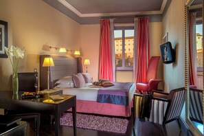 View from room - The Inn at the Spanish Steps Luxury Collection -The View (Rome)