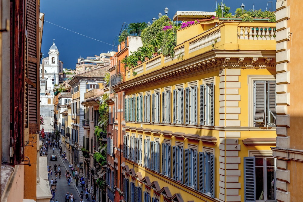 The Inn At The Spanish Steps by null
